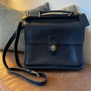 Vintage Coach Willis Black Leather Bag with Brass Details authentic